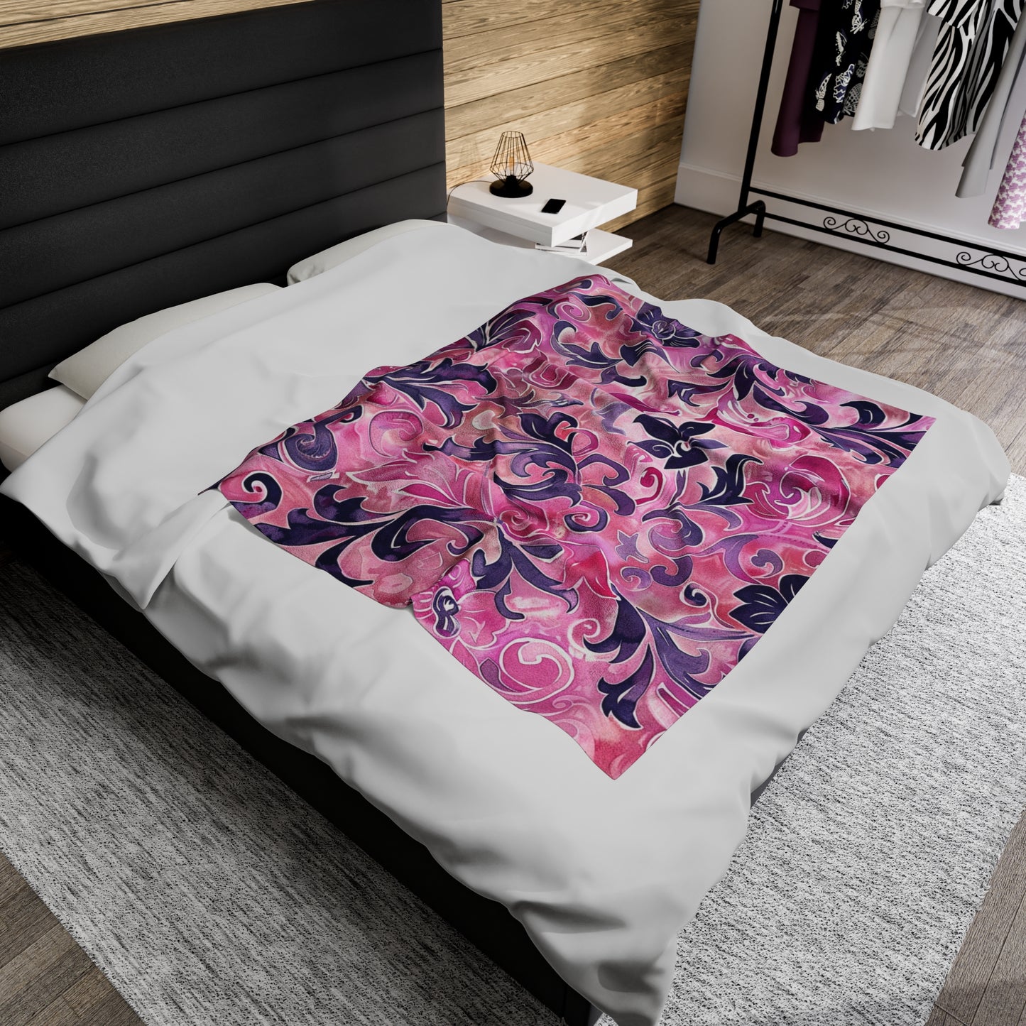 Pink and Magenta Floral Elegance - Velveteen Fleece Throw Blanket