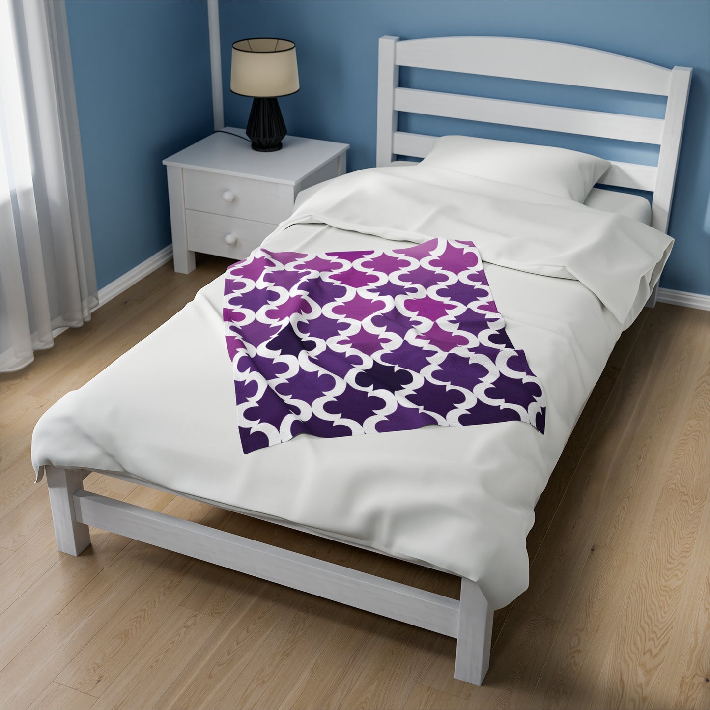 Purple Quatrefoil Throw Blanket