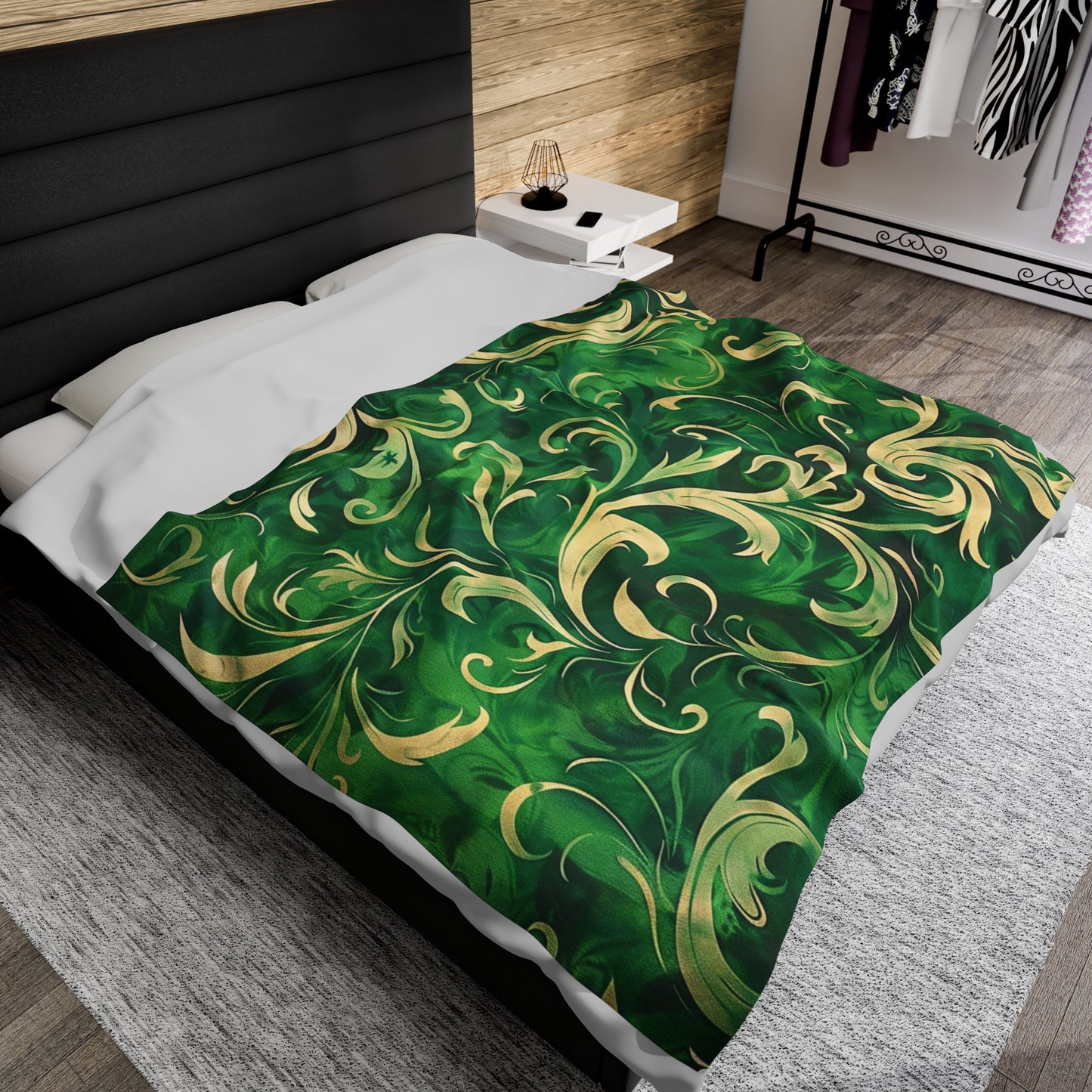 Lush Foliage Flourish A Dynamic Green and Gold Floral Velveteen Fleece Throw Blanket