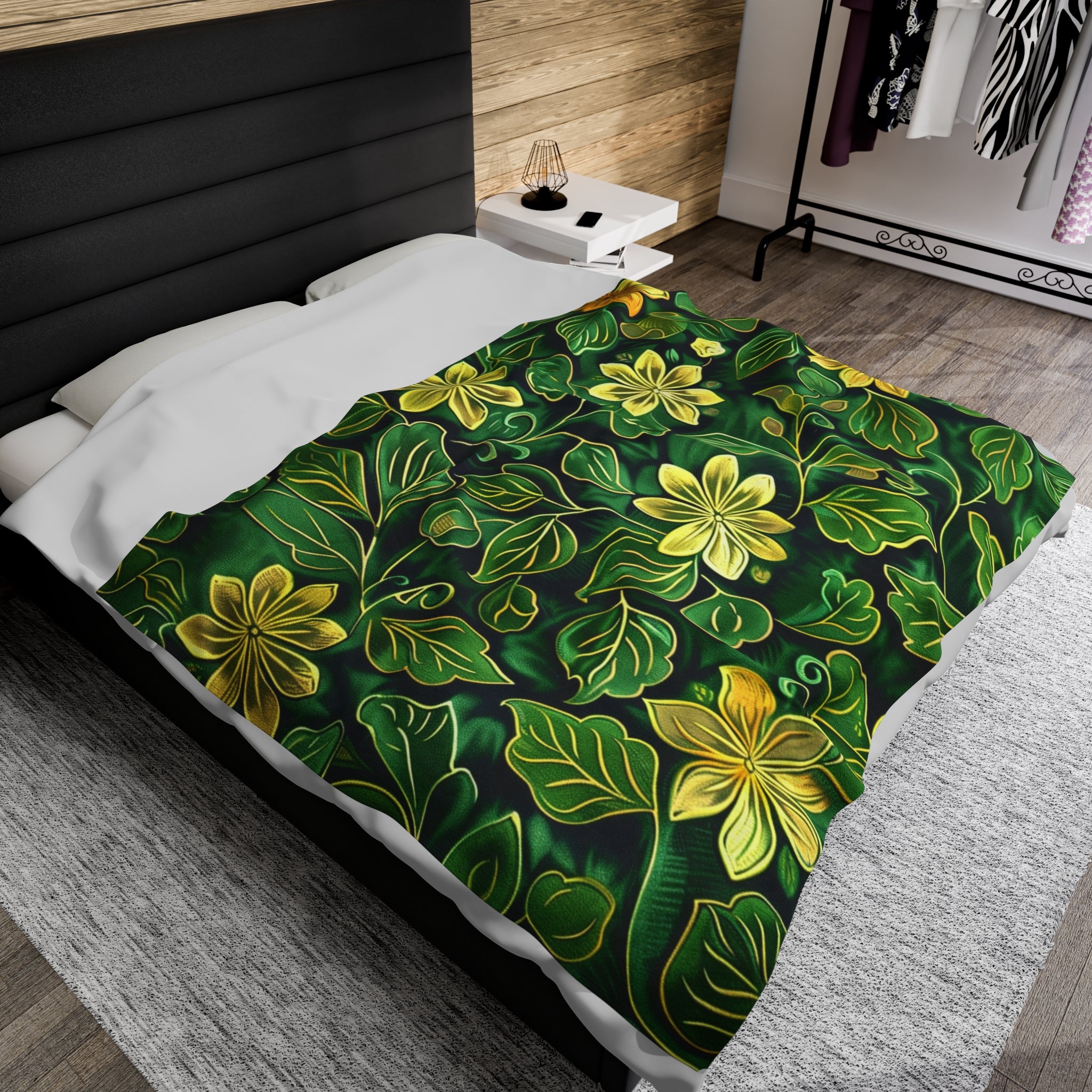 Botanical Elegance Lush Green and Gold Leaf Velveteen Fleece Throw Blanket