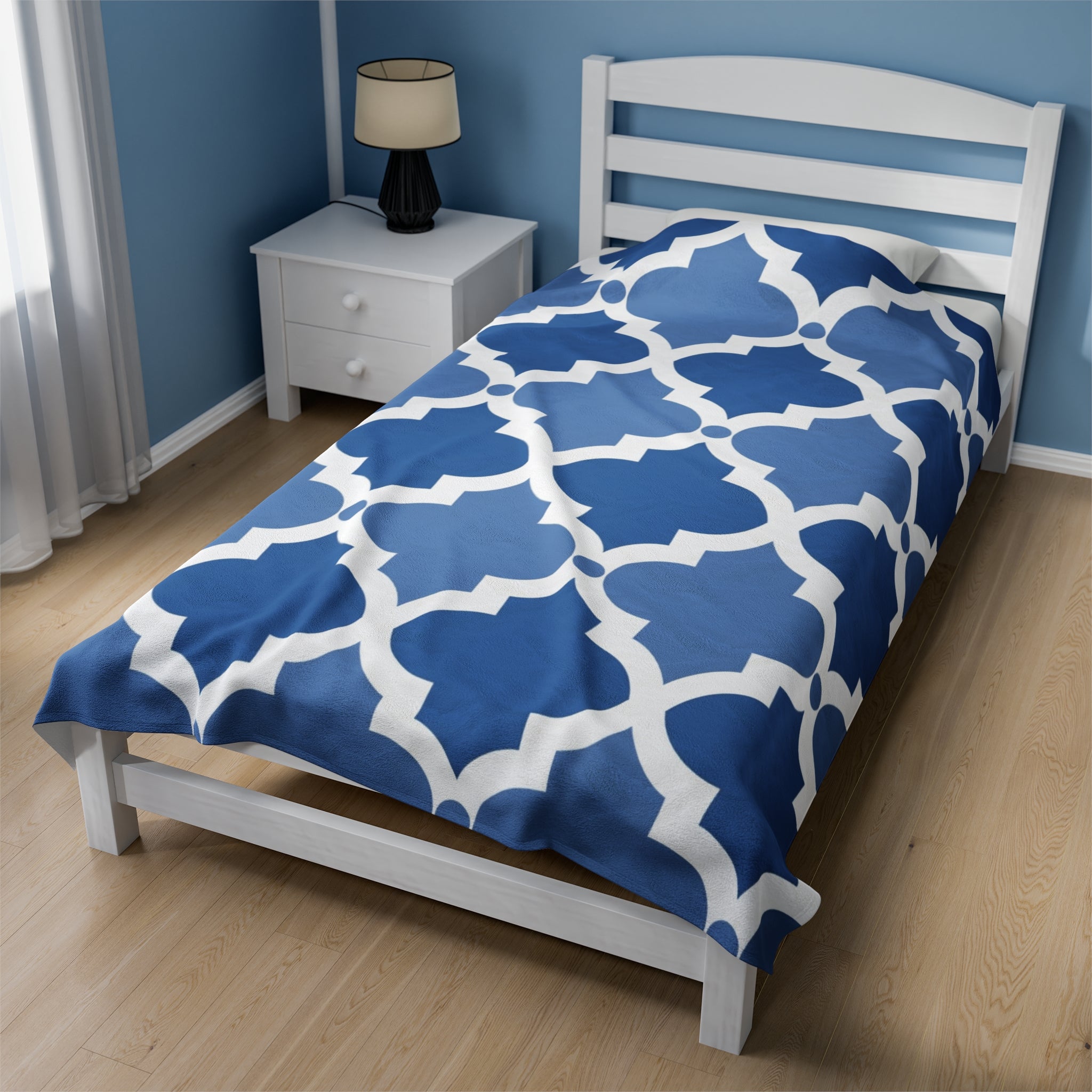 Blue Quatrefoil Throw Blanket