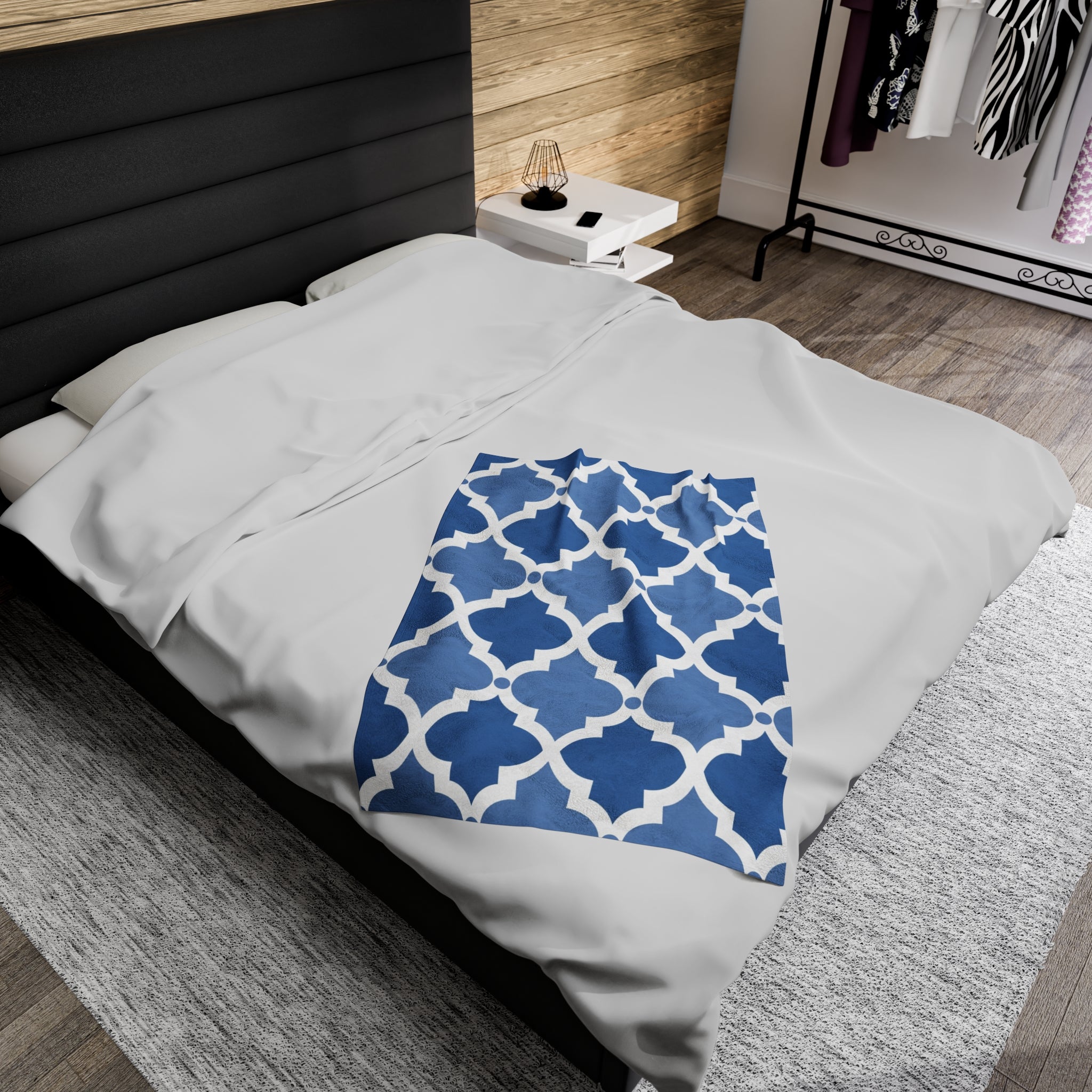 Blue Quatrefoil Throw Blanket
