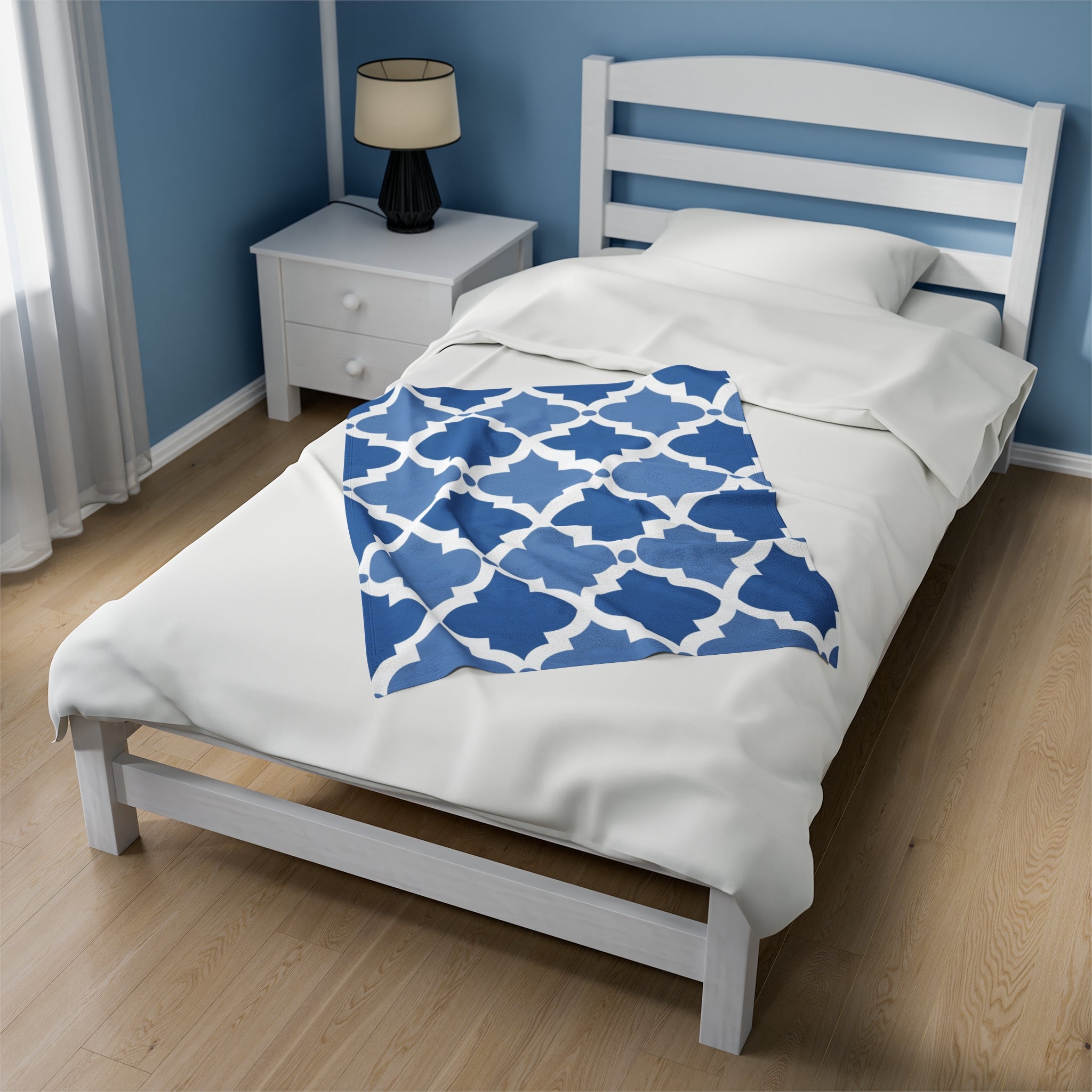 Blue Quatrefoil Throw Blanket