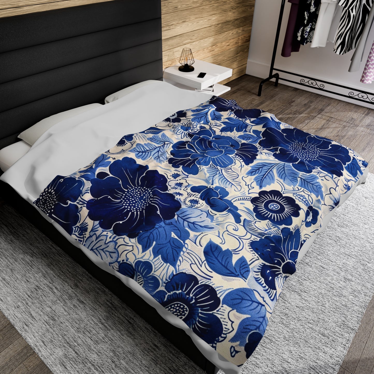 Classic Blue and White Floral Velveteen Fleece Throw Blanket