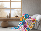 Energetic Circle Pattern Throw Blanket: Luxurious Comfort Plush Throw Blanket - Cozy Velveteen Fleece Accent